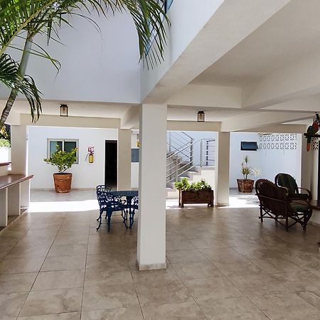 Hotel Lorimar لاباز المظهر الخارجي الصورة