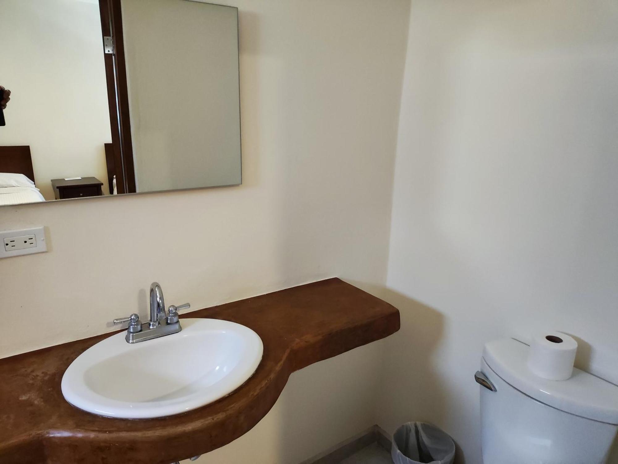 Hotel Lorimar لاباز المظهر الخارجي الصورة